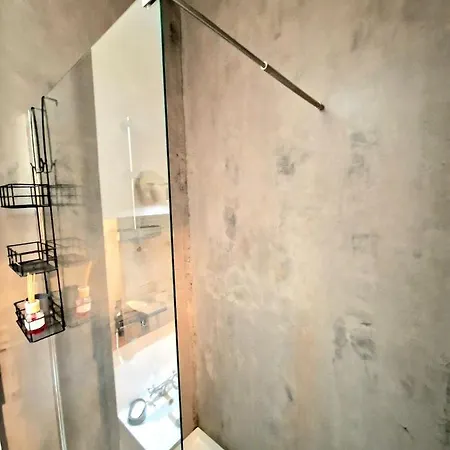 Apartment C M Park *