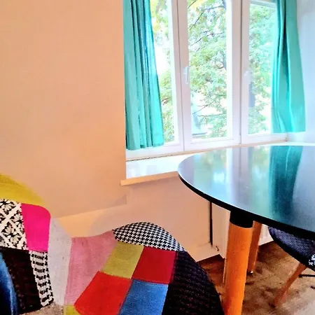 C M Park Apartment *